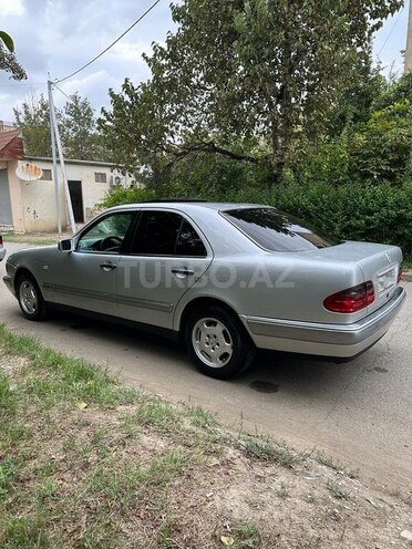 Mercedes E 240 1998, 304,000 km - 2.4 l - Gəncə