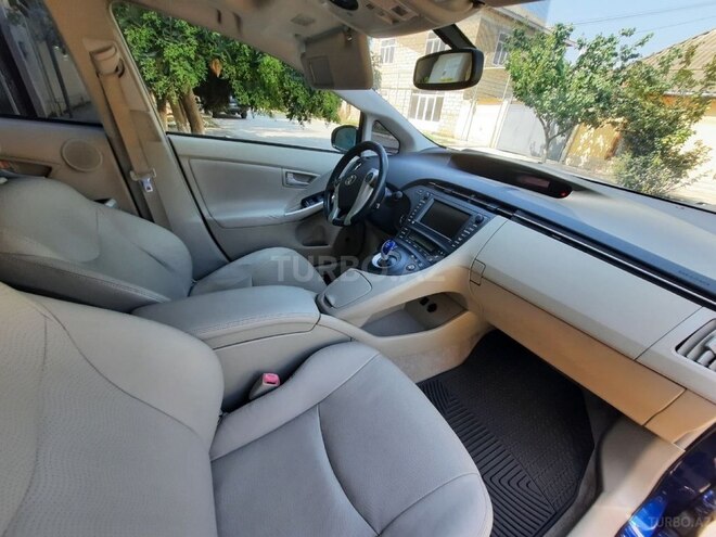 Toyota Prius 2010, 408,773 km - 1.8 l - Salyan