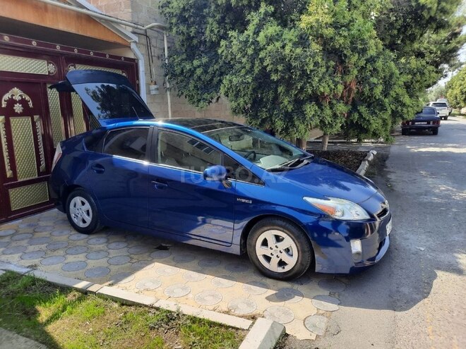 Toyota Prius 2010, 408,773 km - 1.8 l - Salyan