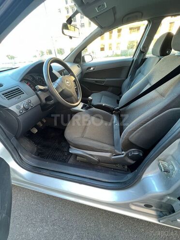 Opel Astra 2004, 165,000 km - 1.4 л - Sumqayıt