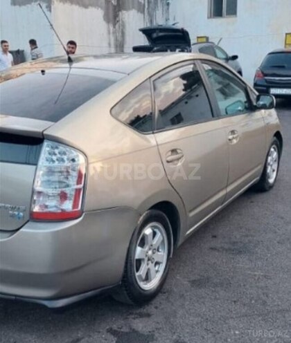 Toyota Prius 2007, 245,574 km - 1.5 л - Ucar