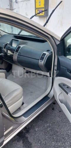Toyota Prius 2007, 245,574 km - 1.5 л - Ucar