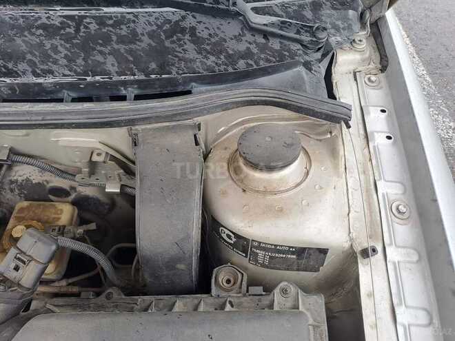 Skoda Octavia 2002, 356,985 km - 2.0 l - Bakı