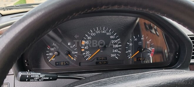 Mercedes C 240 2000, 267,347 km - 2.4 л - Sabirabad