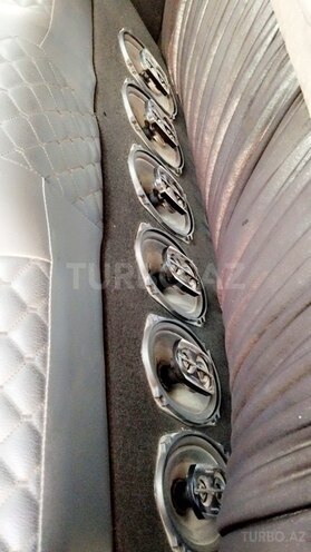 Mercedes E 220 1994, 292,453 km - 2.2 l - Bakı