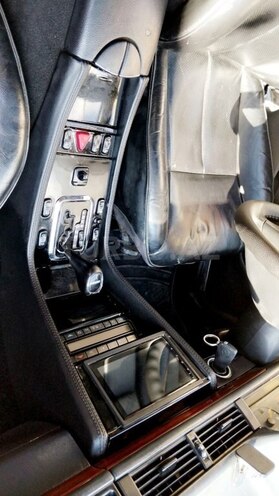 Mercedes E 220 1994, 292,453 km - 2.2 l - Bakı