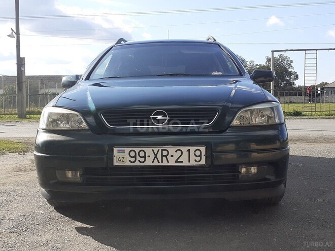 Opel Astra 2000, 260,000 km - 1.8 l - Qax