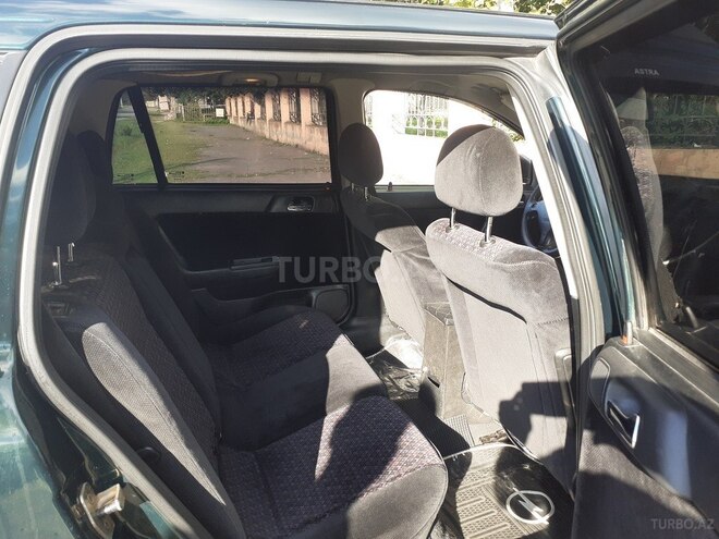 Opel Astra 2000, 260,000 km - 1.8 l - Qax