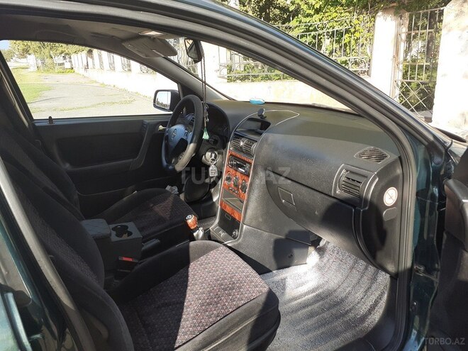 Opel Astra 2000, 260,000 km - 1.8 l - Qax