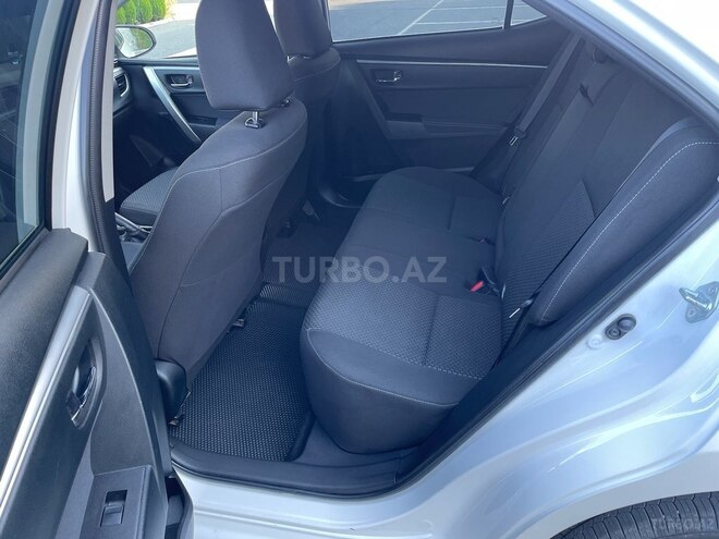 Toyota Corolla 2015, 146,800 km - 1.6 л - Bakı