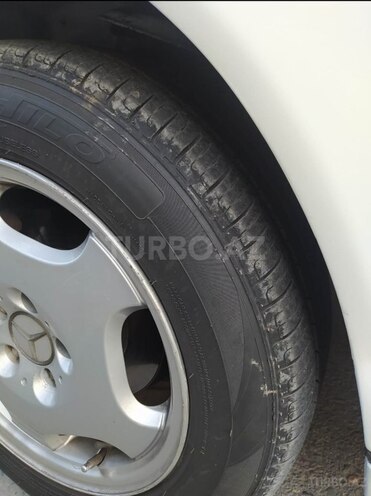 Mercedes E 240 1999, 345,000 km - 2.4 l - Sumqayıt