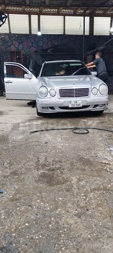 Mercedes E 230 1996, 235,000 km - 2.3 l - Bakı