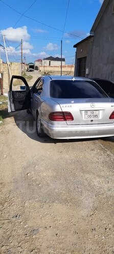 Mercedes E 230 1996, 235,000 km - 2.3 l - Bakı