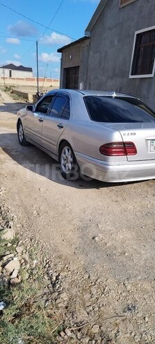 Mercedes E 230 1996, 235,000 km - 2.3 l - Bakı