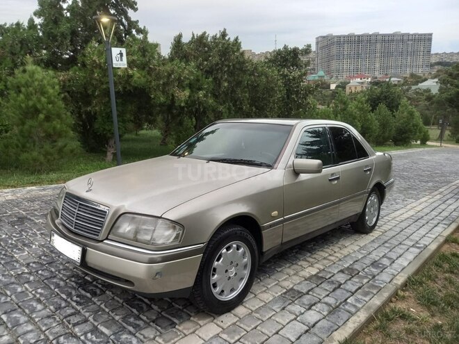 Mercedes C 180 1997, 295,000 km - 1.8 l - Bakı