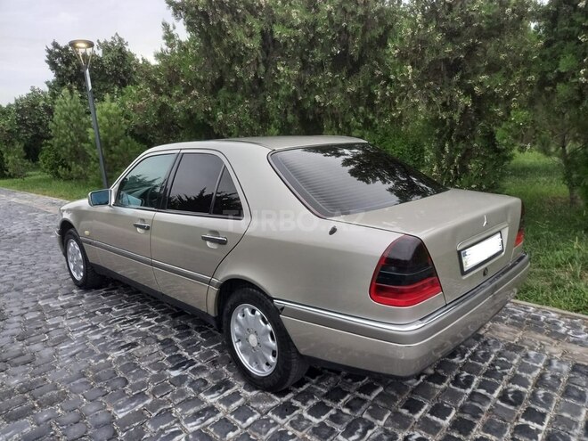 Mercedes C 180 1997, 295,000 km - 1.8 l - Bakı