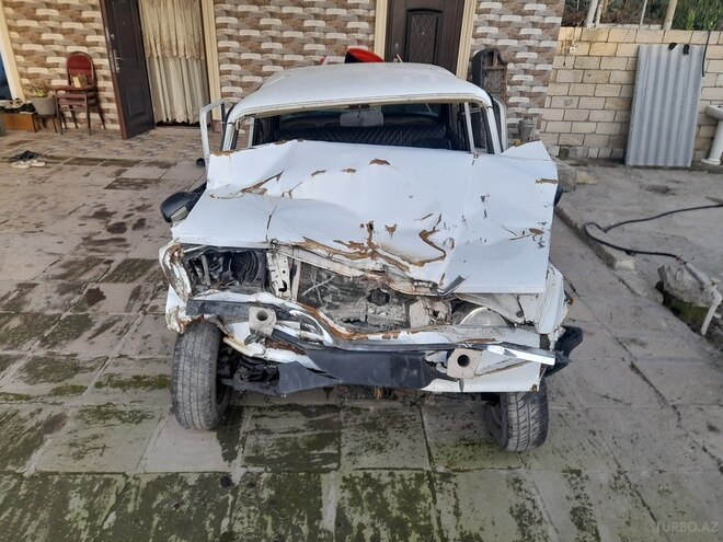 LADA (VAZ) 2107 2007, 13,161 km - 1.6 l - Salyan