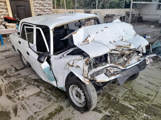 LADA (VAZ) 2107 2007, 13,161 km - 1.6 l - Salyan
