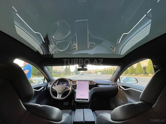 Tesla Model S 2018, 130,000 km - 0.0 l - Gəncə