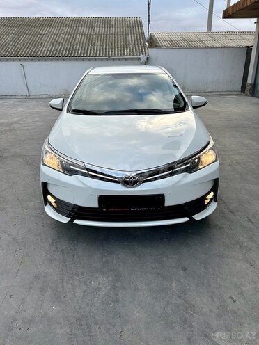 Toyota Corolla 2018, 190,000 km - 1.6 л - Bakı