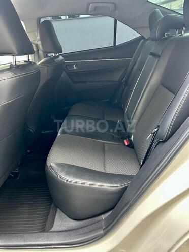 Toyota Corolla 2018, 190,000 km - 1.6 л - Bakı