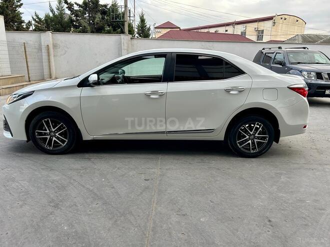 Toyota Corolla 2018, 190,000 km - 1.6 л - Bakı
