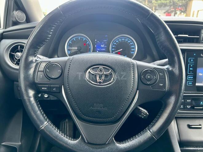 Toyota Corolla 2018, 190,000 km - 1.6 л - Bakı