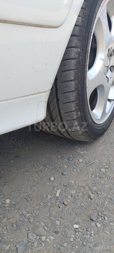 Mercedes E 320 2000, 226,113 km - 3.2 л - Qazax