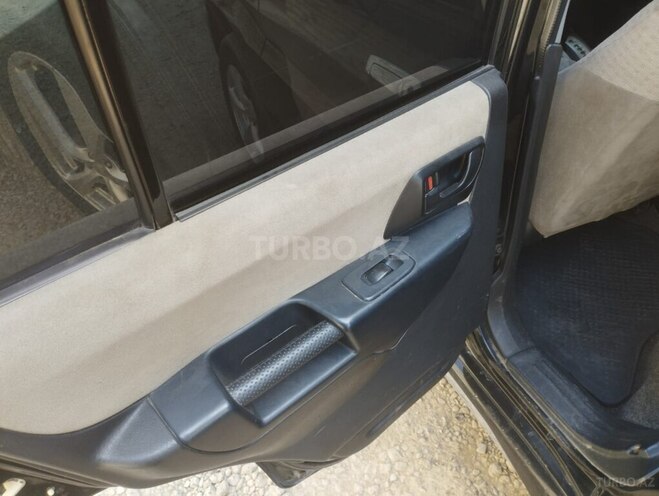 Mitsubishi Pajero io 2001, 255,039 km - 2.0 л - Sumqayıt