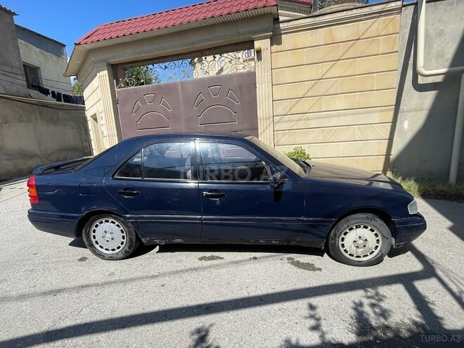 Mercedes C 180 1995, 300,000 km - 1.8 l - Bakı
