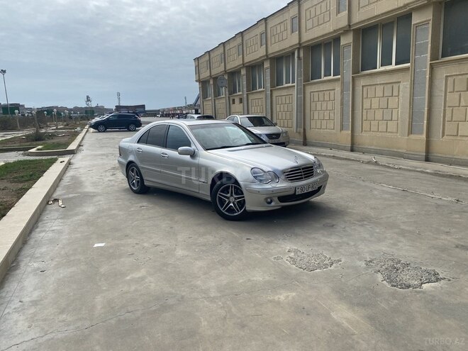 Mercedes C 240 2005, 240,000 km - 2.4 l - Bakı