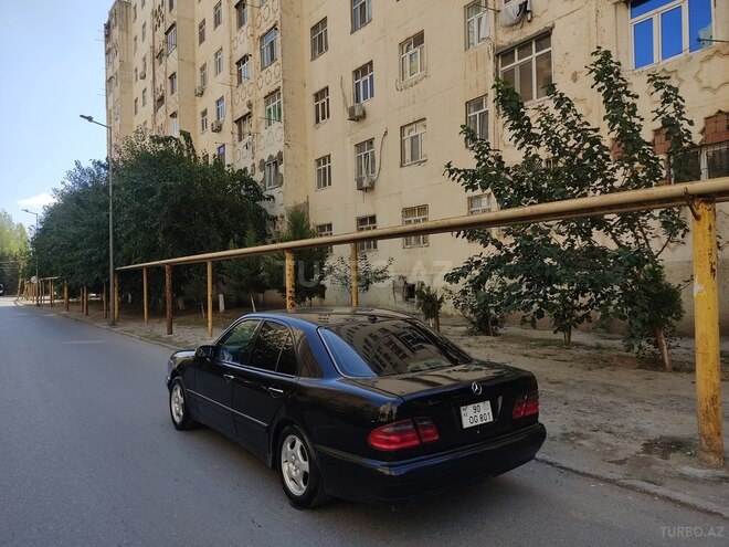 Mercedes E 320 1999, 247,365 km - 3.2 l - Bakı