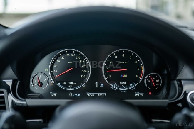 BMW M6 2014, 69,600 km - 4.4 l - Bakı