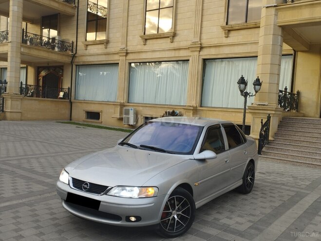 Opel Vectra 2001, 331,477 km - 1.6 l - Sumqayıt