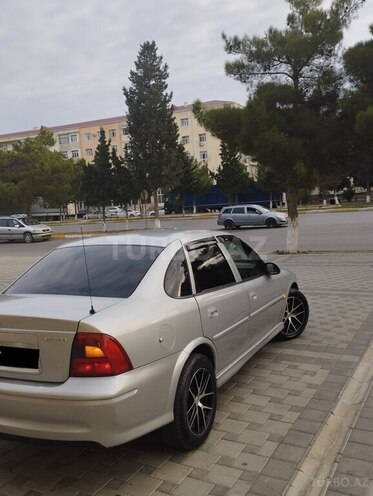 Opel Vectra 2001, 331,477 km - 1.6 l - Sumqayıt