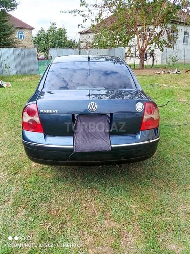 Volkswagen Passat 2004, 325,000 km - 1.8 l - Lənkəran
