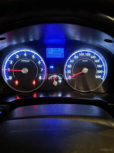 Hyundai Accent 2009, 293,845 km - 1.4 л - Bakı