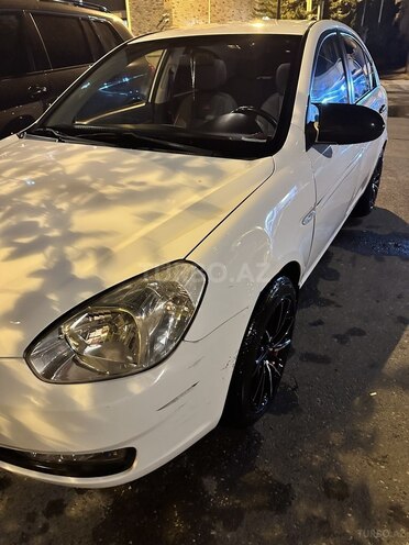 Hyundai Accent 2009, 293,845 km - 1.4 л - Bakı