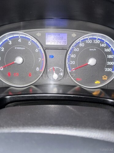 Hyundai Accent 2009, 293,845 km - 1.4 л - Bakı