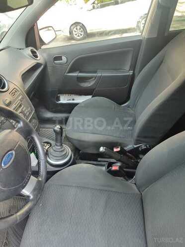 Ford Fiesta 2006, 266,500 km - 1.4 l - Bakı