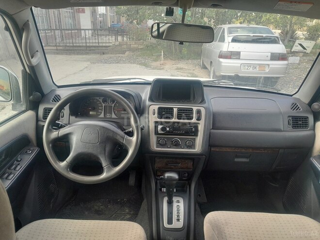 Mitsubishi Pajero io 2001, 272,685 km - 2.0 l - Xaçmaz