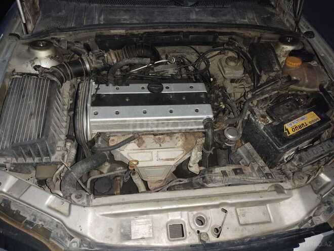 Opel Vectra 1996, 300,000 km - 2.0 l - Bakı