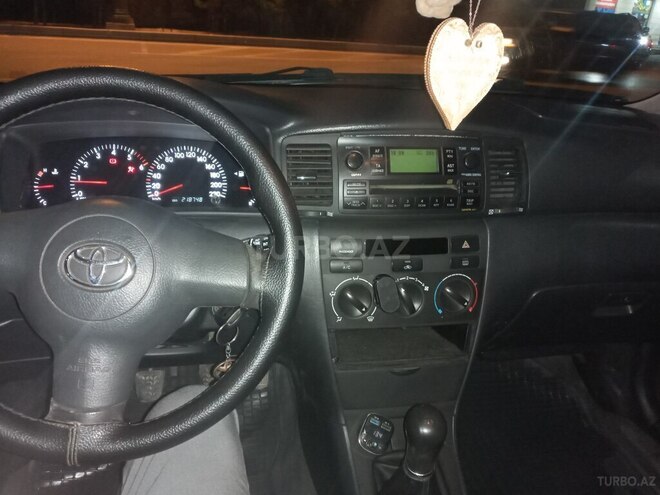 Toyota Corolla 2005, 218,700 km - 1.4 l - Bakı