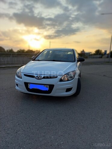 Hyundai i30 2009, 261,000 km - 1.4 l - Mingəçevir