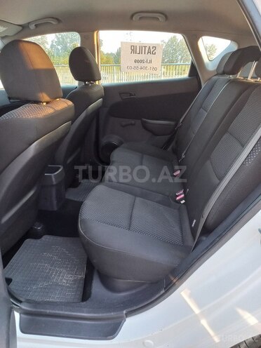 Hyundai i30 2009, 261,000 km - 1.4 l - Mingəçevir