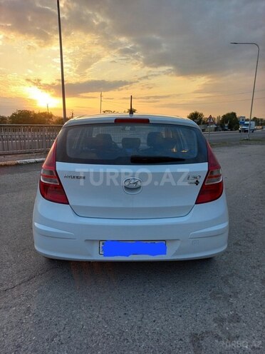 Hyundai i30 2009, 261,000 km - 1.4 l - Mingəçevir
