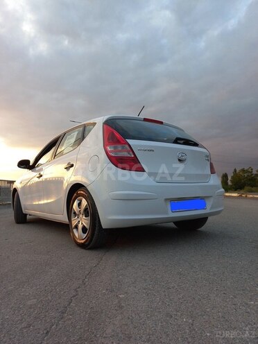 Hyundai i30 2009, 261,000 km - 1.4 l - Mingəçevir