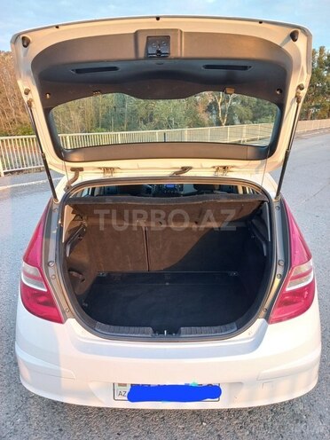 Hyundai i30 2009, 261,000 km - 1.4 l - Mingəçevir