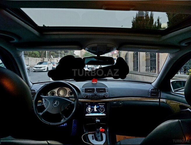 Mercedes E 220 2004, 491,000 km - 2.2 l - Bakı