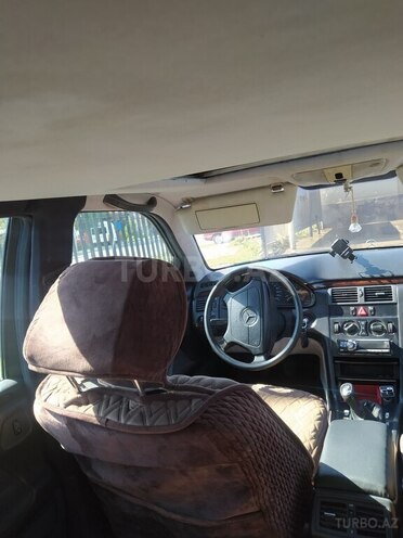 Mercedes E 230 1995, 500,000 km - 2.3 л - Qusar